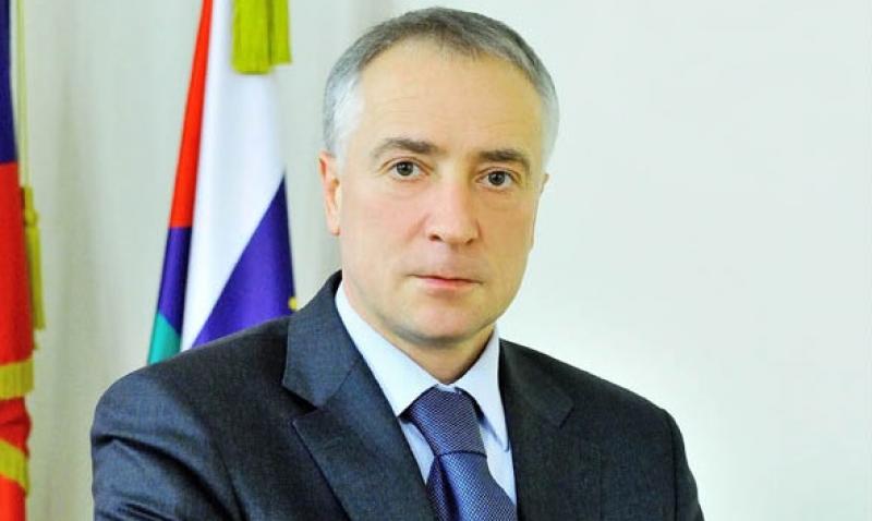 Владимир Мазур в отставку не собирается