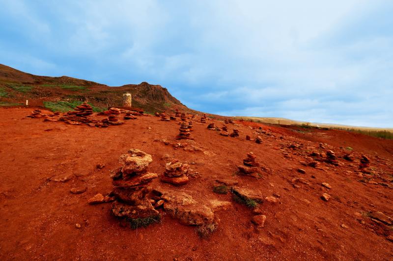 В деревне воссоздан марсианский ландшафт