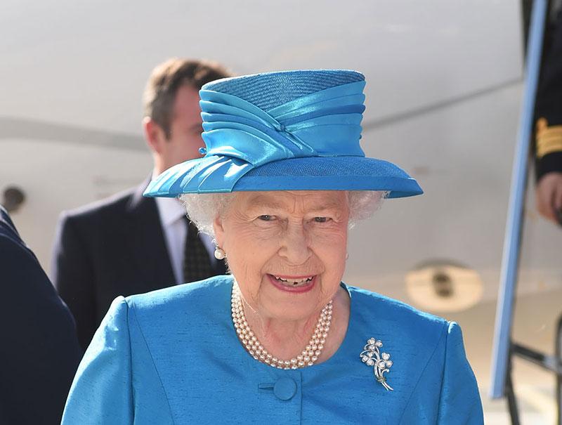 92-летняя королева впервые сделала пост в Instagram