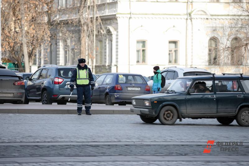 В Мурманской области суд оштрафовал мужчину на 30 тысяч за избиение сотрудника ГИБДД