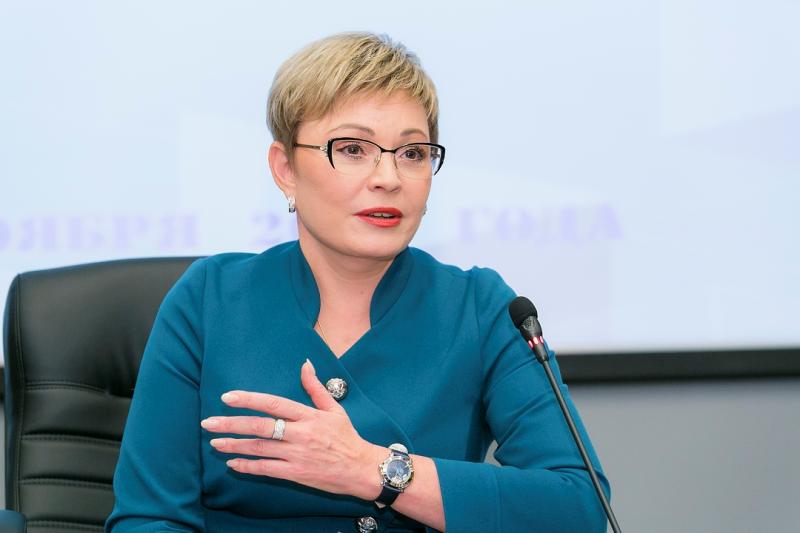 Губернатор Мурманской области Марина Ковтун попросила Путина о досрочной отставке.