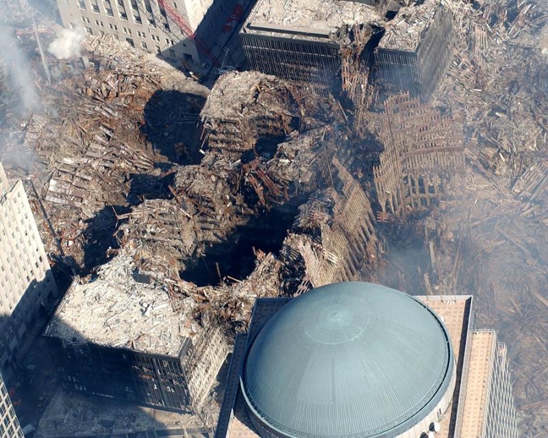 Бен Ладен руководит организацией, устроившей теракт 11 сентября