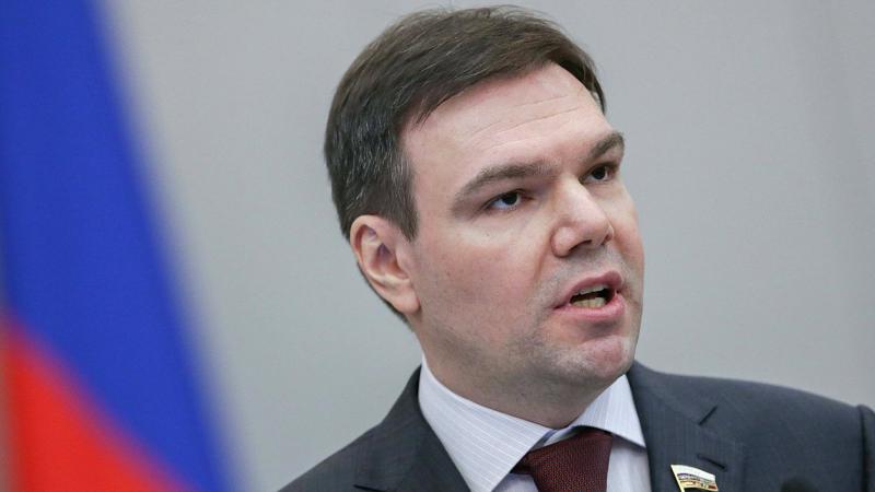 Глава комитета Леонид Левин внес соответствующий законопроект на прошлой неделе