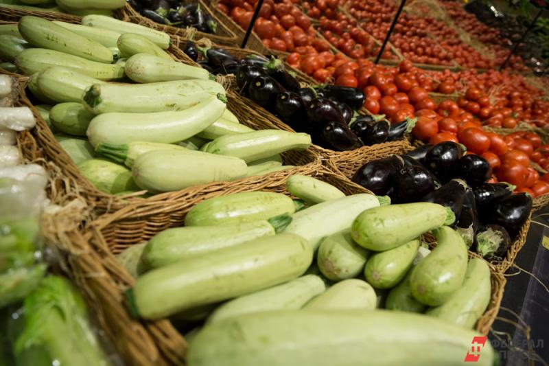 Министр торговли Якутии рассказала, как можно обезопасить мигрантов-продавцов овощей