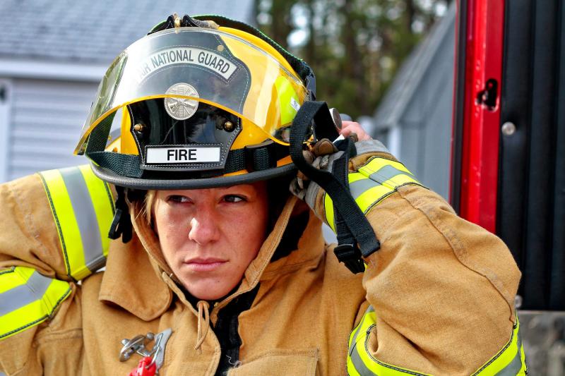 Лондонскую пожарно-спасательную службу возмутило, что в популярном мультсериале «Свинка Пеппа» пожарных называли «пожарниками».