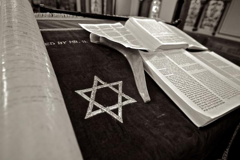 Премьер Израиля созвал совещание в связи с ростом антисемитских атак в мире после нападения на синагогу в США