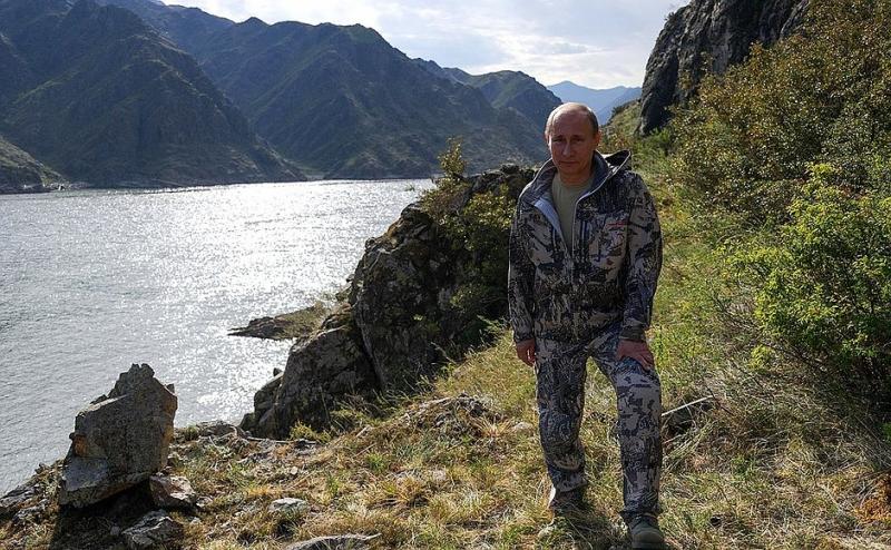 Путин поддержал идею строительства парковой зоны возле Невы