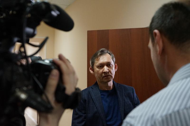 В Сургуте начались судебные слушания по делу Дмитрия Попова