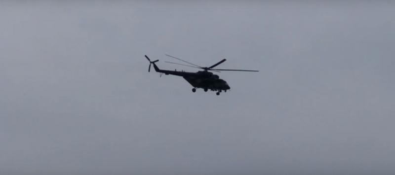 Владимир Путин вылетел в сторону острова Русский на вертолете