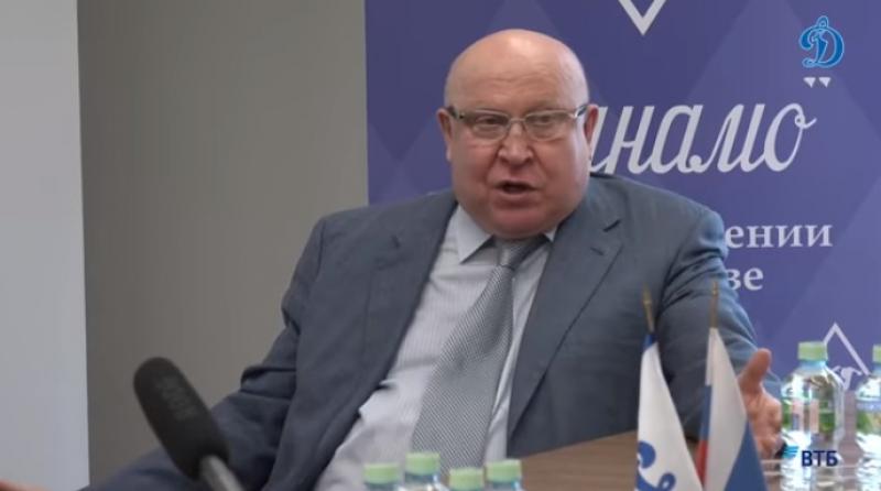 Бывший губернатор продолжит болеть за московский и нижегородский клубы