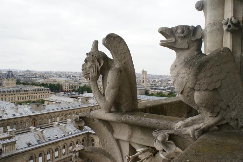 Должна ли Россия помогать Франции восстанавливать собор Парижской Богоматери?