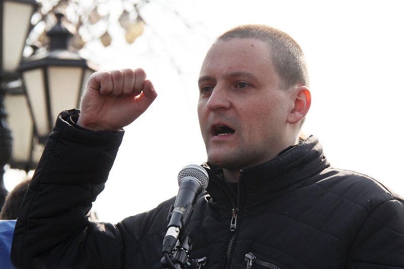 Удальцова задержали около администрации президента