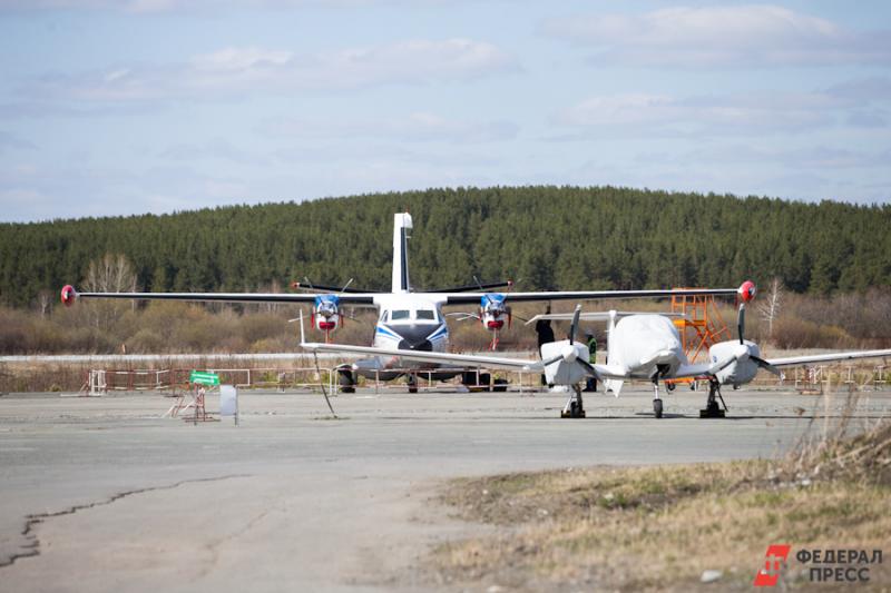 В Сети появилось видео с горящим самолетом SSJ-100 в аэропорту Шереметьево