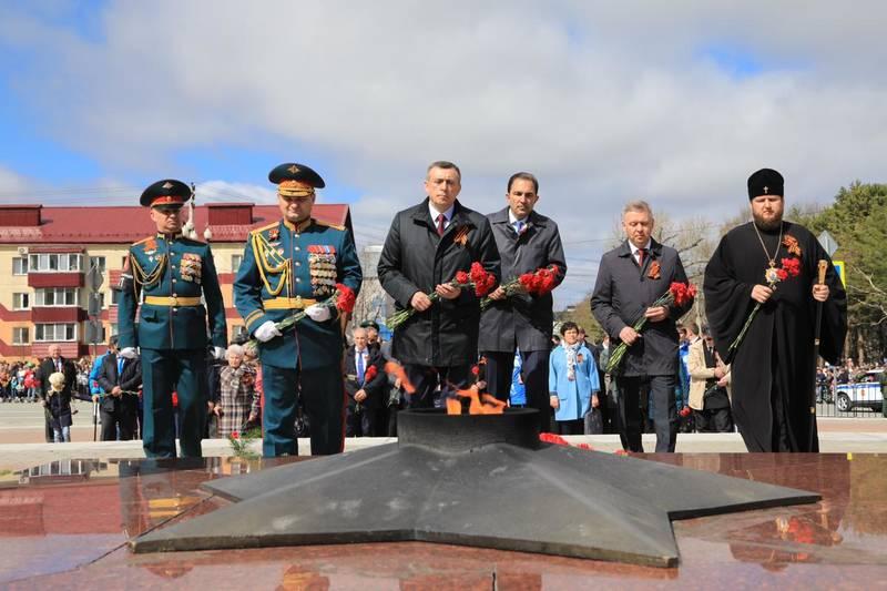 Жители и гости Южно-Сахалинска почтили память павших воинов