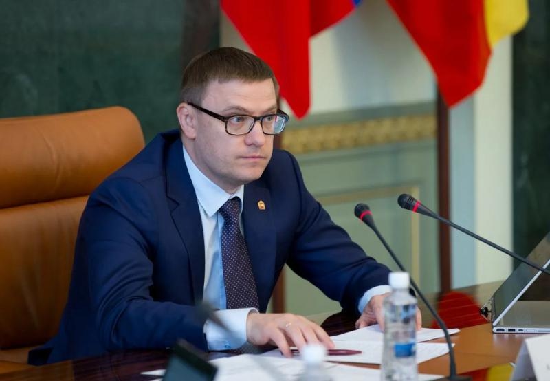 Глава Челябинской области принял отставку министра Смольникова