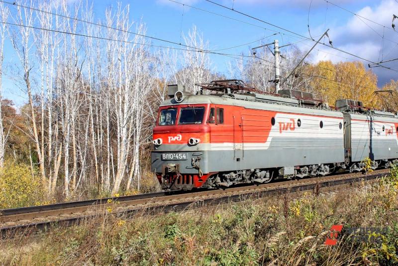 Подросток погиб под колесами поезда Москва – Петербург