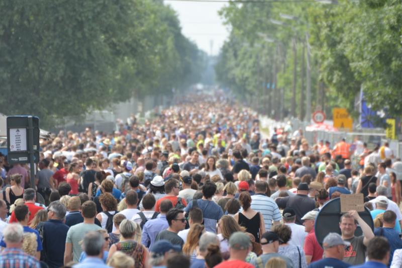 В столице Чехии прошла крупнейшая демонстрация с 1989 года.