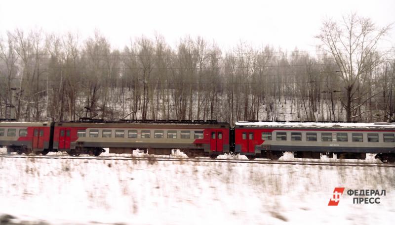Электричка сбила мужчину на Рижском направлении