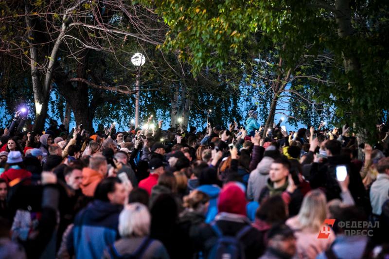 На Ural Music Night отменили выступления ЛСП и Хаски из-за давки