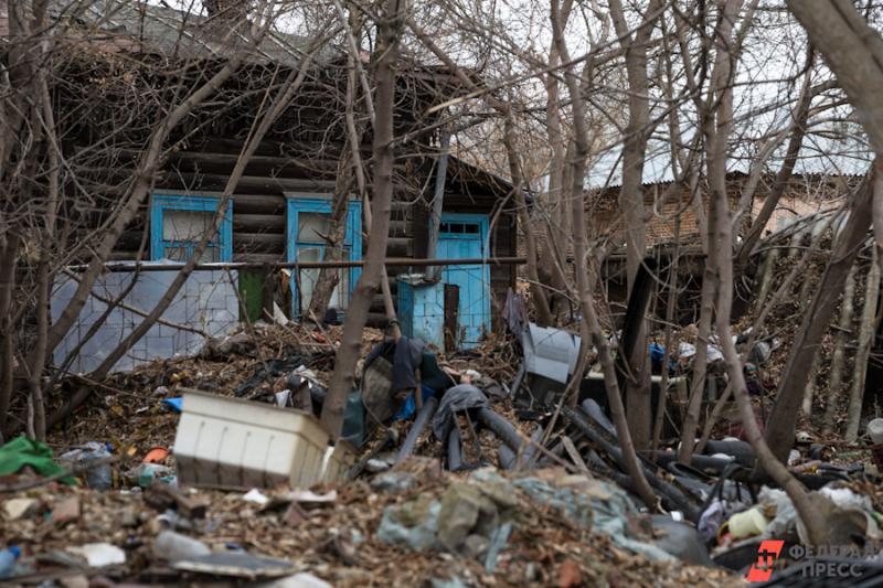 Свалки расположены как в населенных пунктах, так и в лесах.