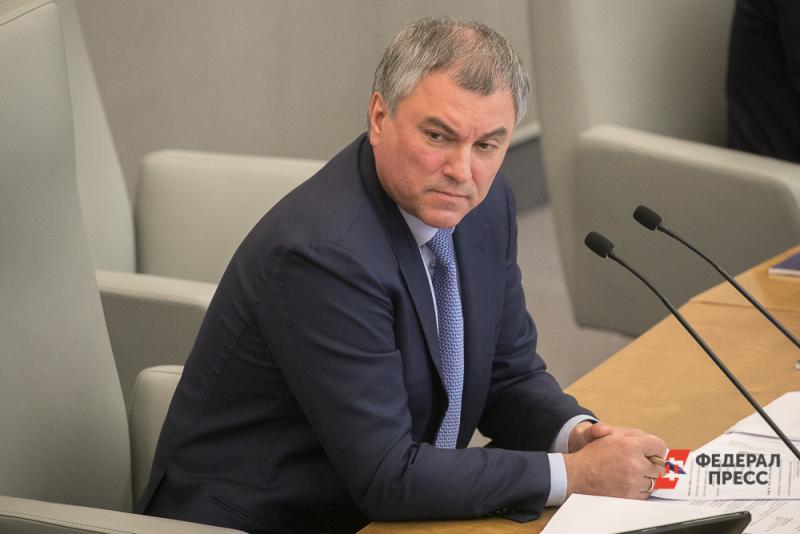 Олег Нилов предложил не останавливаться на экономических мерах и выкупить телеканал «Рустави 2»