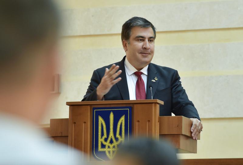 Сама виновата. Саакашвили пояснил, почему он избил пенсионерку