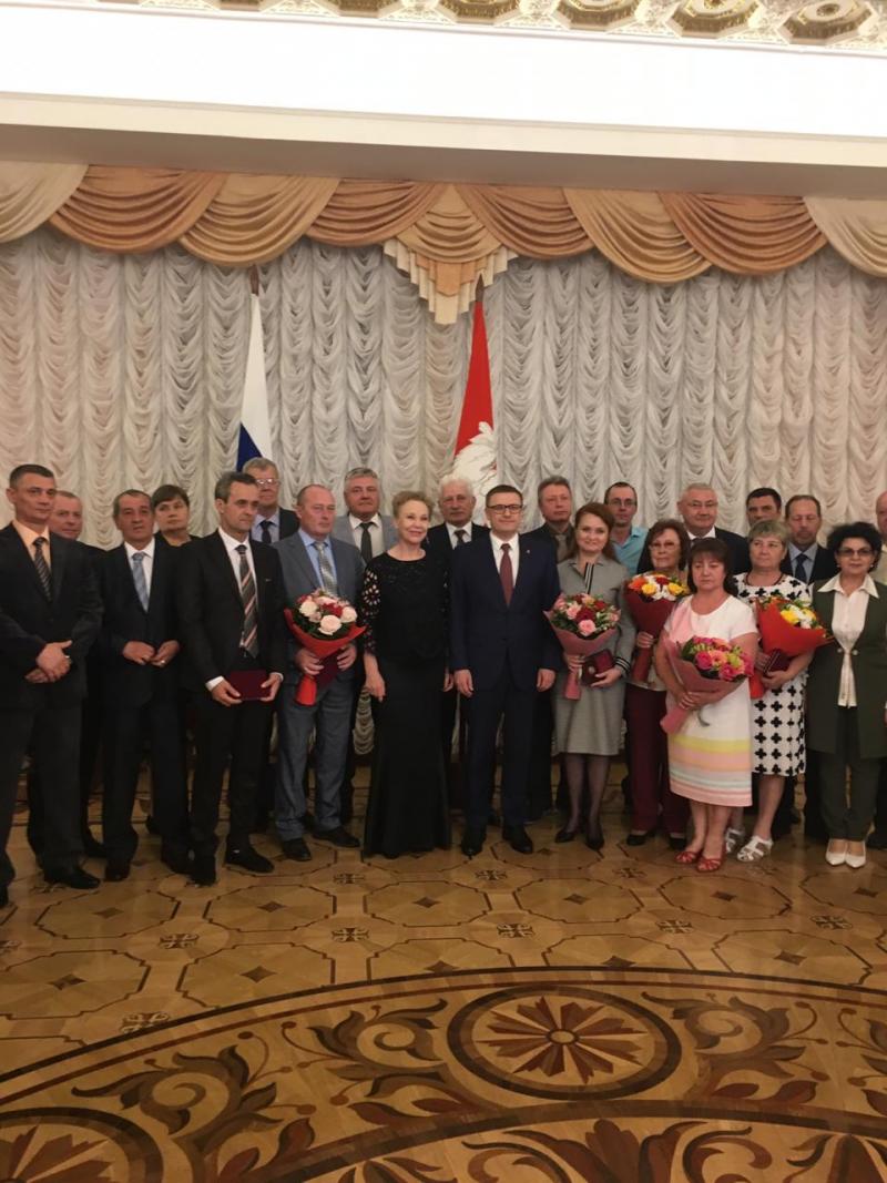 В правительстве Челябинской области поздравили металлургов и энергетиков
