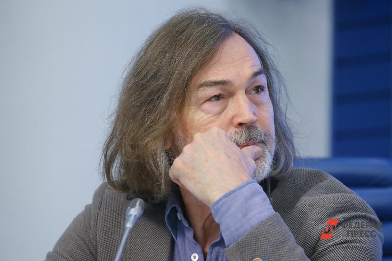 Внебрачный сын Сафронова подал иск о признании отцовства