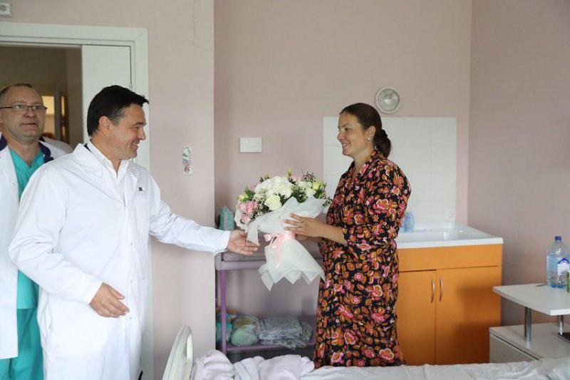 Воробьев оценил качество работы Областного центра материнства