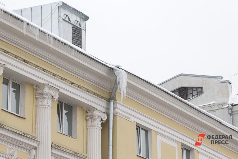 В Петербурге к декабрю модернизируют 2 тысячи чердаков для предотвращения схода льда