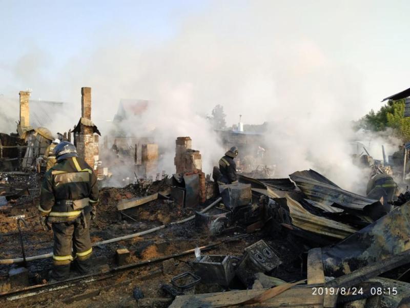 В Новосибирске предотвратили выгорание квартала с частными домами
