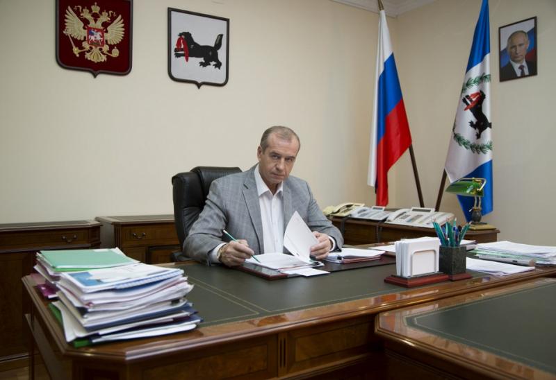 Сергей Левченко считает, что в поселок Черемхово переезжать никто не захочет.