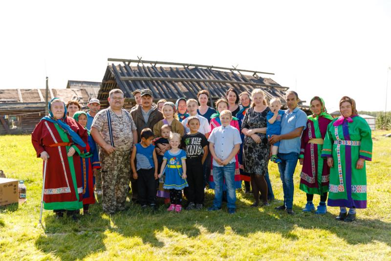 Сотрудники «РН-Уватнефтегаза» посетили деревню хантов