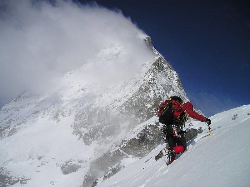 На Эльбрусе спасли альпиниста из Австралии