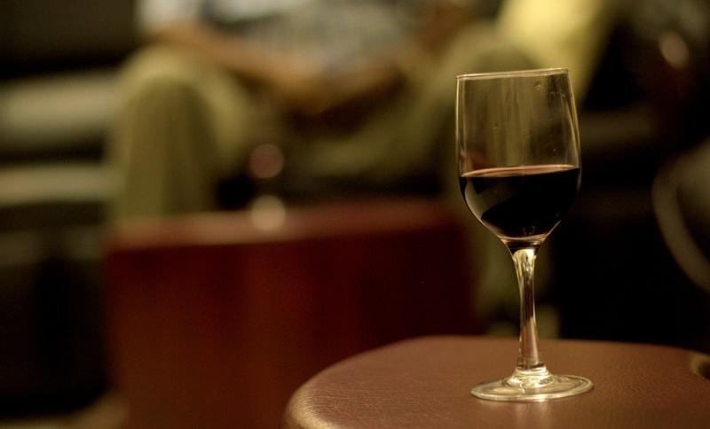 Кардиолог опроверг устойчивый миф о пользе вина для работы сердца