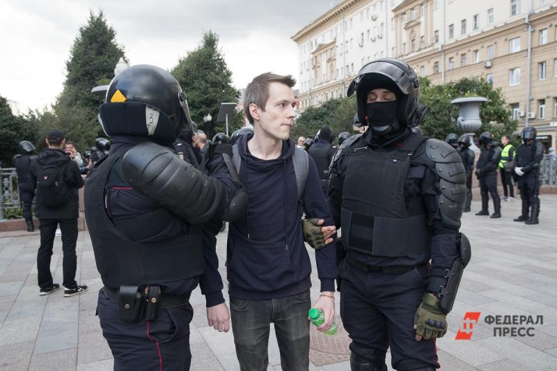 Массовые беспорядки 27 июля в Москве.