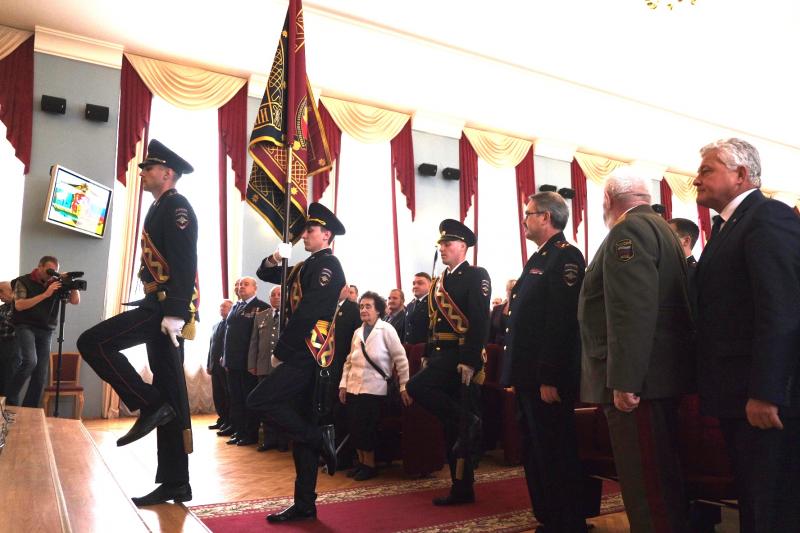 Вековой юбилей отметил свердловский главк полиции