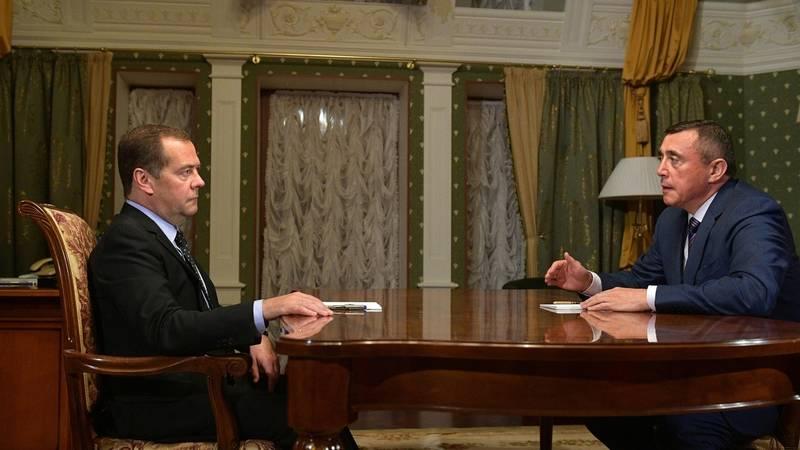 Дмитрий Медведев пообещал уговорить «Аэрофлот» вернуться на Сахалин
