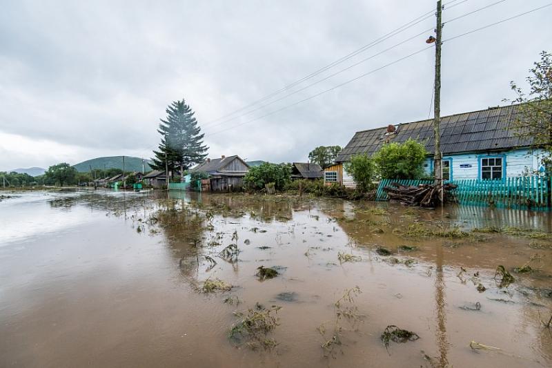 Хабаровчане отказываются покидать затопленные дома