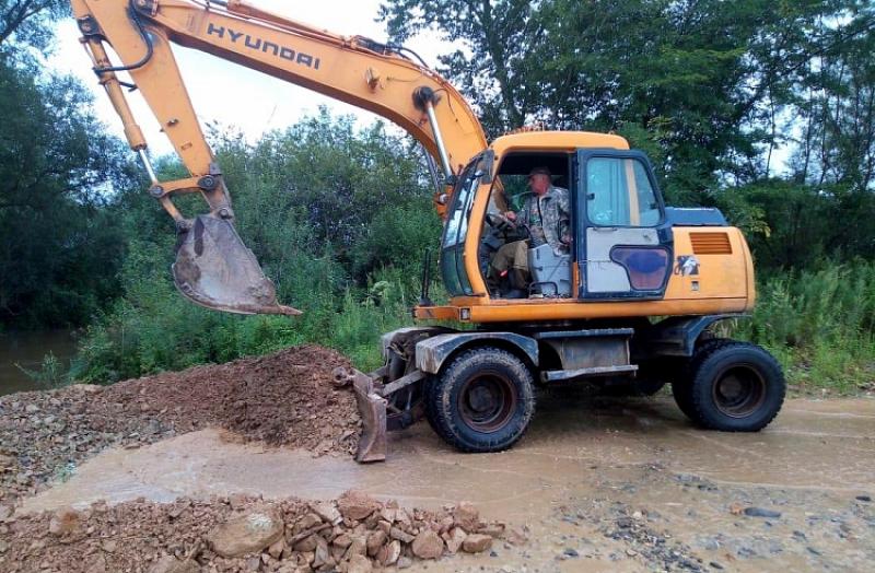 В Приморье из-за паводка заблокированы дороги в девяти районах
