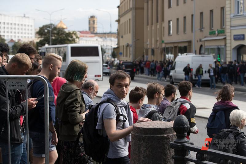 Несмотря на высокую информированность москвичей о митингах, количество безразлично настроенных по отношению к ним растет