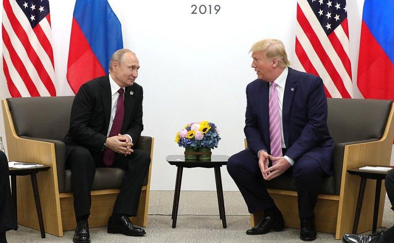 Встреча главы РФ Путина и президента США Дональда Трампа