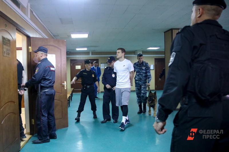 Кокорин и Мамаев вышли из тюрьмы по УДО