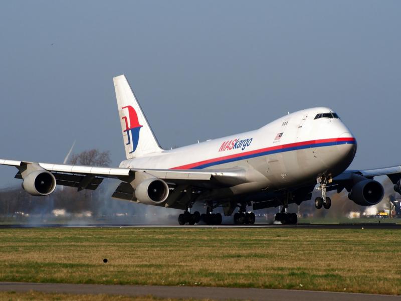 Японский самолет срочно сел в аэропорту Хабаровска