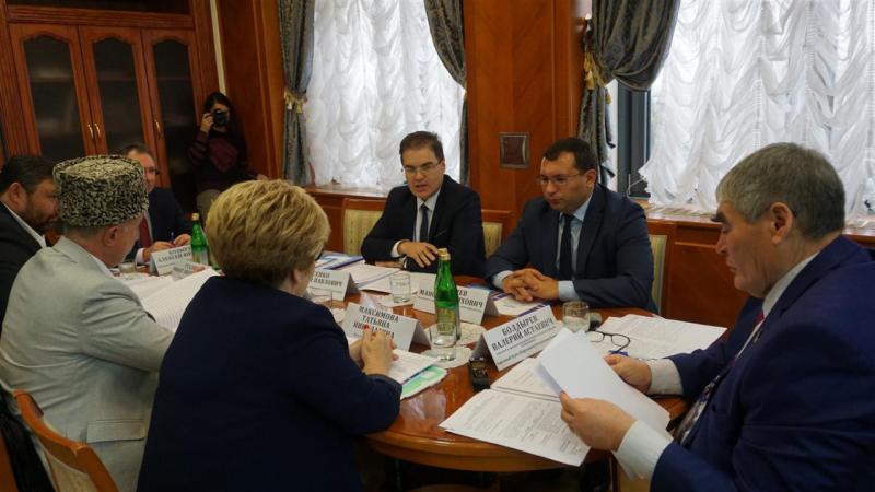 Депутаты Заксобрания Кубани поделились инициативами с парламентариями Юга