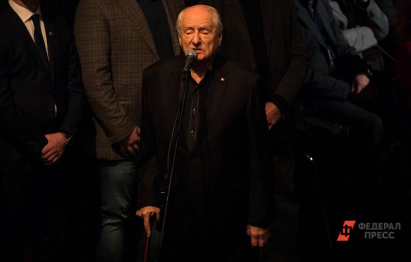 Марк Захаров