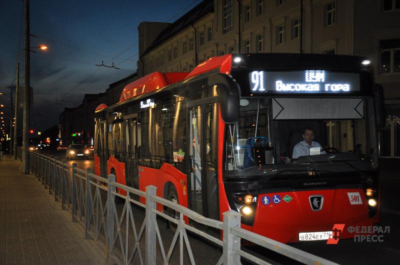 В Северной столице автобусы зафиксировали более 600 нарушений на дорогах