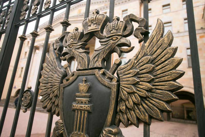 В прошлом году сотрудники ФСБ провели обыски в министерстве