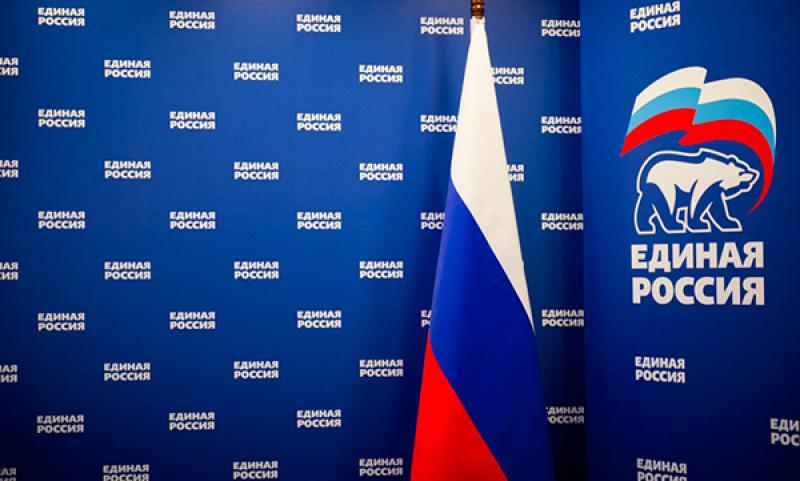 По словам эксперта, решение Травникова опровергает тезис о том, что рейтинг партии якобы находится на историческом минимуме
