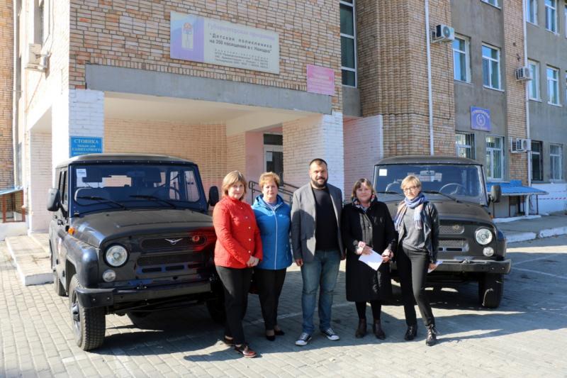 Приморская больница получила новые машины от фонда «Восточный порт»